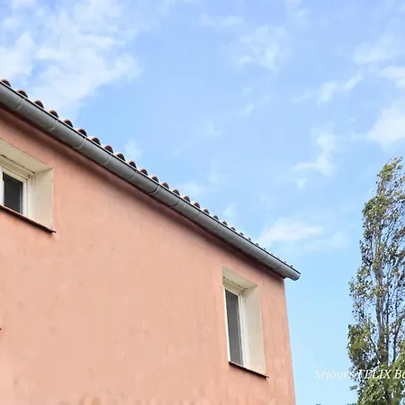 - Embrun Climatisé 2 Avec Terrasse - Plage, Village De Noëlet Commerces à Pied - Parking - 4 Personnes - Chien Accepté Appartamento