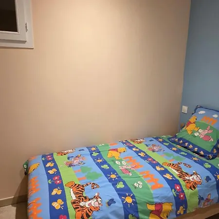 Embrun Climatise Cosy 2 Au 1er Etage Pour 4 Personnes Au Barcares *