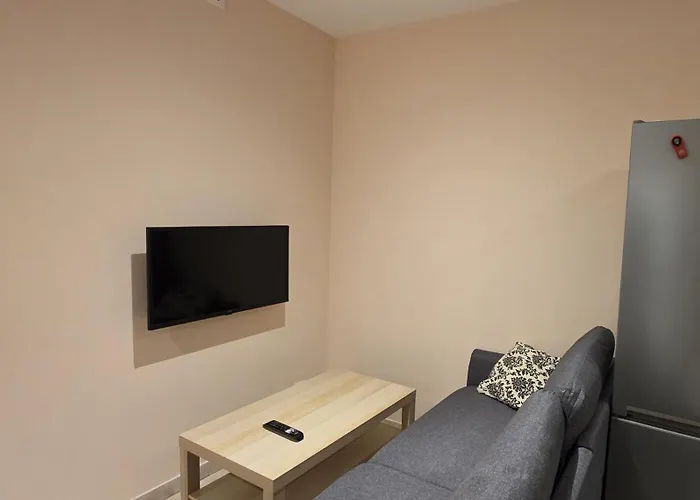 Apartment Embrun - Appartement Climatise 2 Chambres Avec Terrasse Vue Canigo - Plage A Pied Le Barcarès